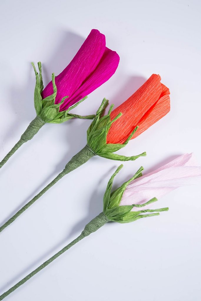 How to make crepe paper rose buds
